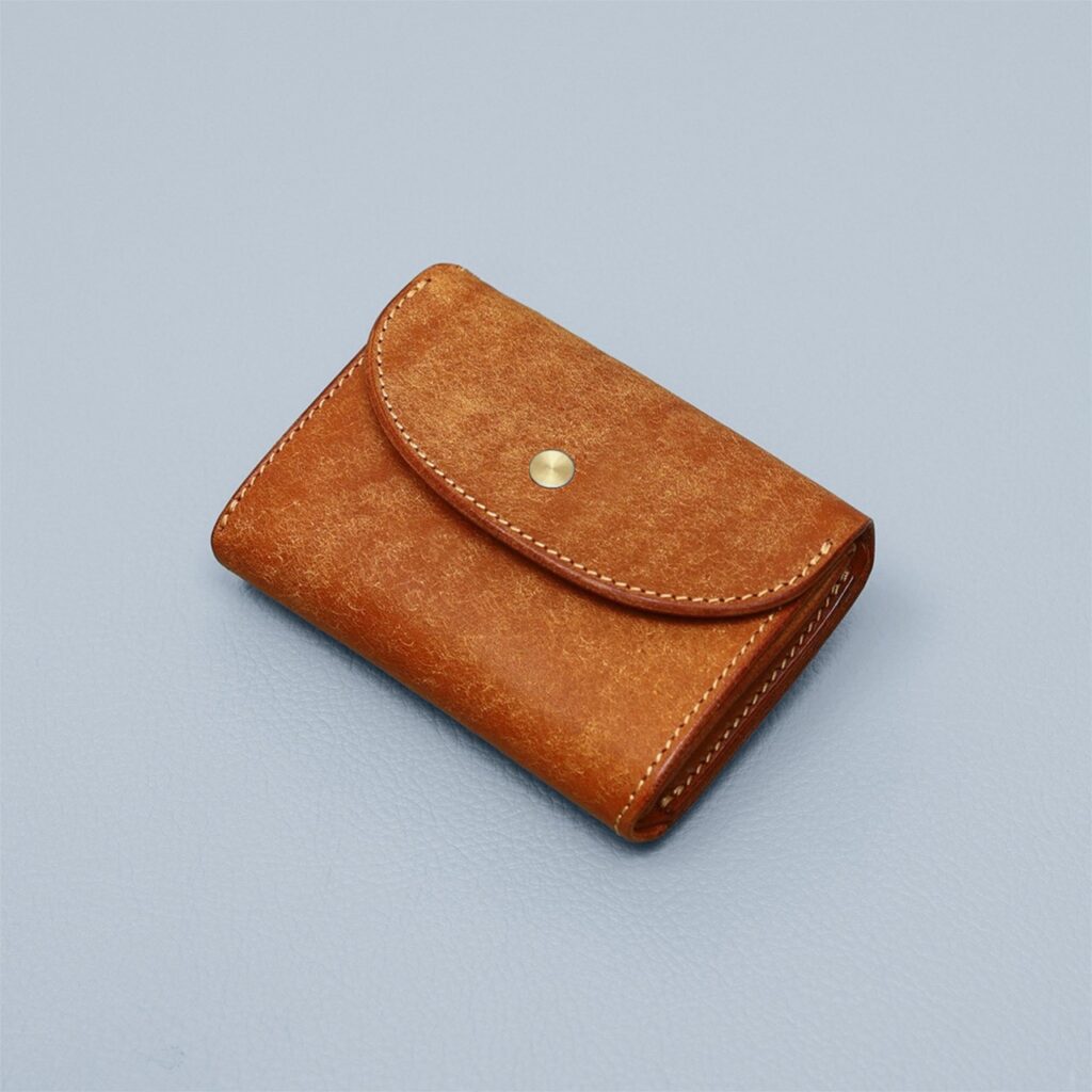 Iru PUEBLO LEATHER COMPACT WALLET 開封レビュー